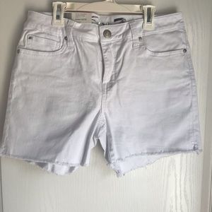 BNWT Seven7 White Denim Shorts. Size:6